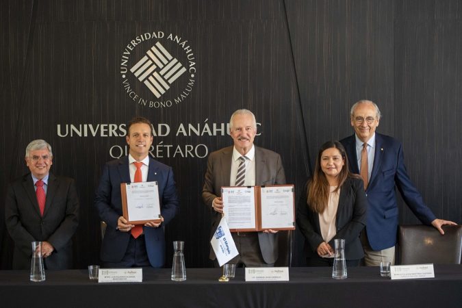 El Marqués firma convenio de colaboración con la Universidad Anáhuac