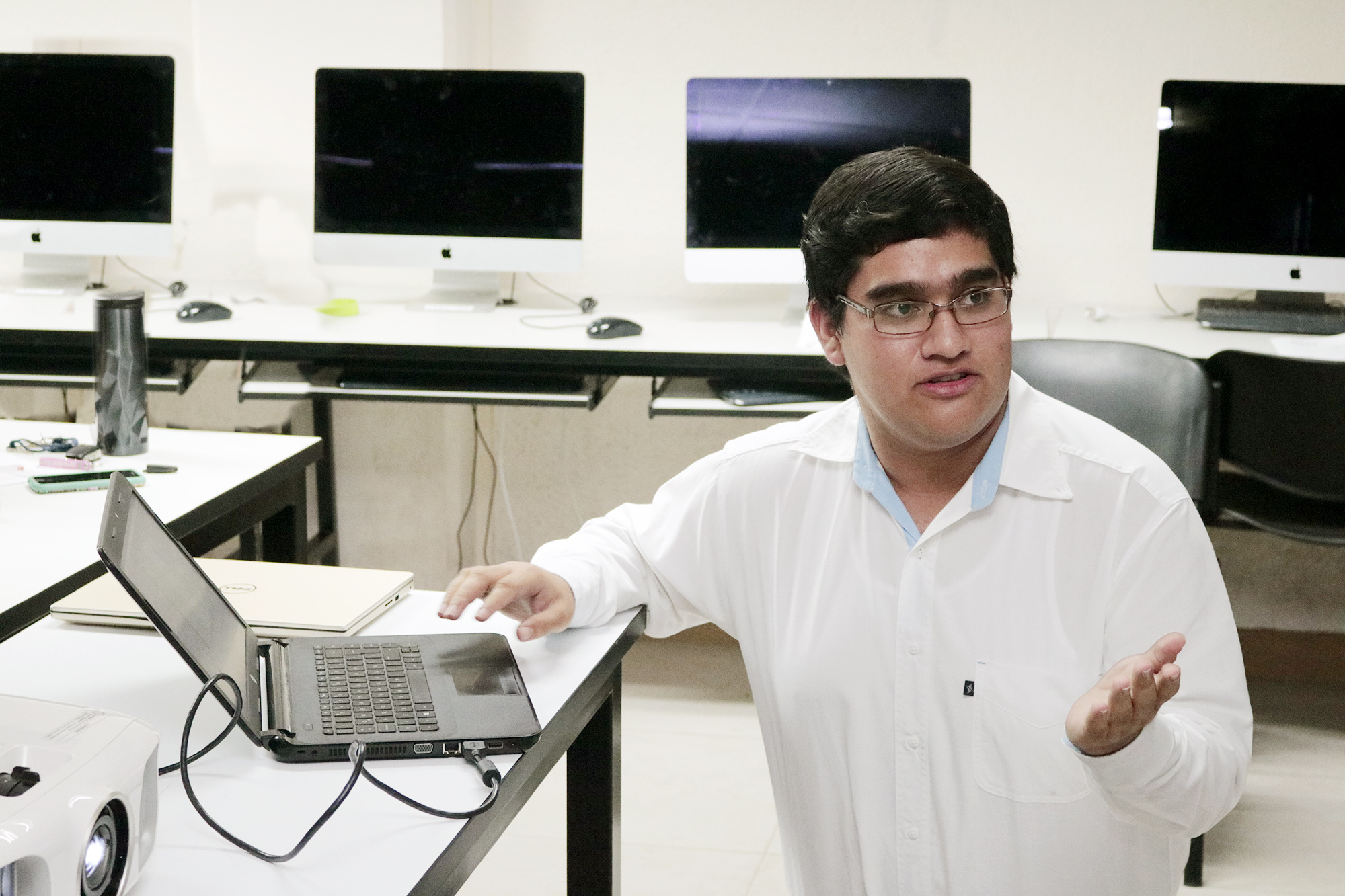 Estudiantes de la UTC Corregidora desarrollan juego didáctico para educar a niños sobre sismos