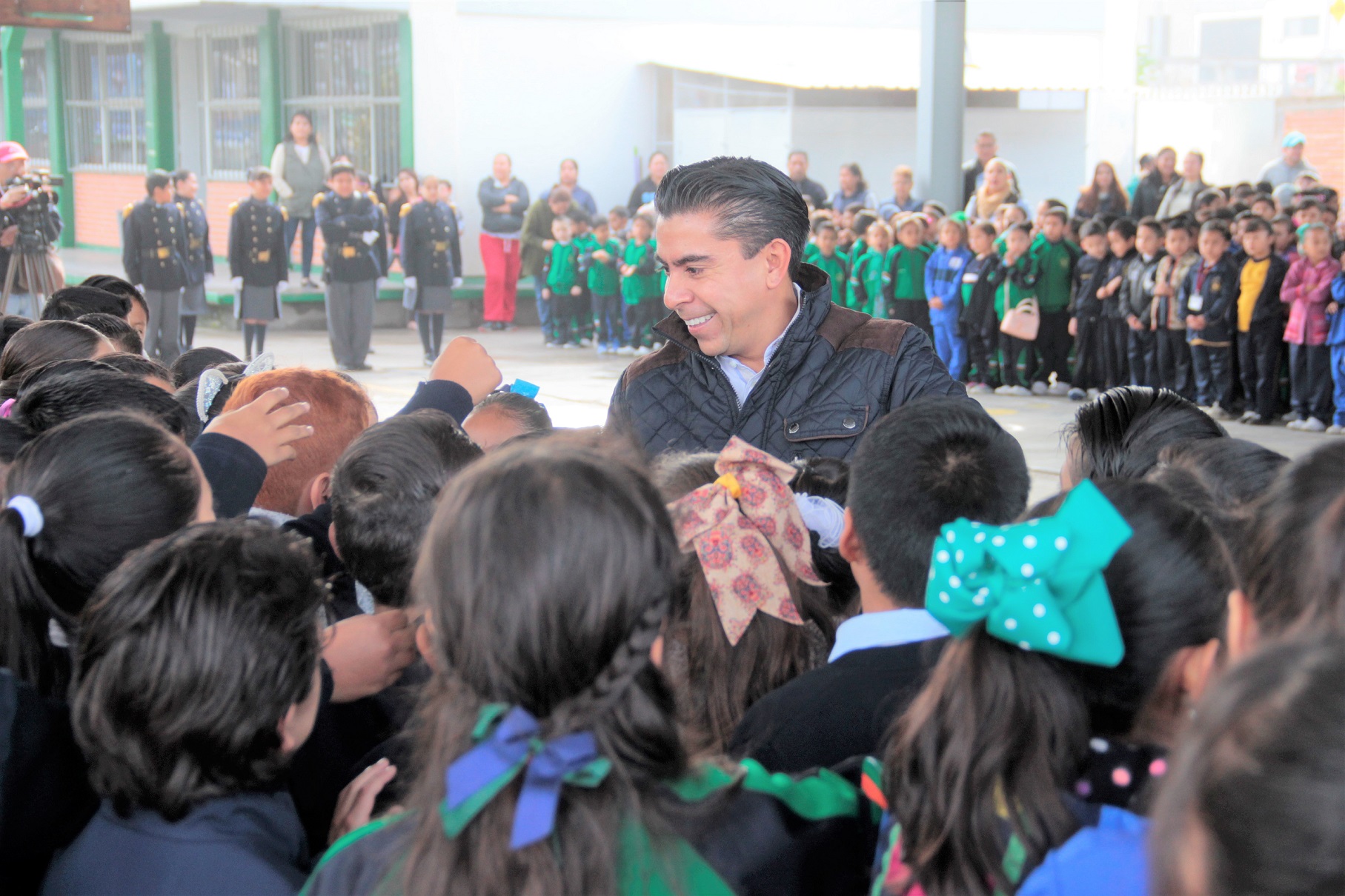 Roberto Sosa dará impulso al Programa de Higiene Bucal en escuelas de Corregidora.