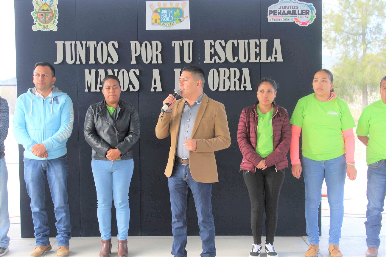 Arranca el programa Juntos por tu Escuela "Manos a la Obra" en Peñamiller.