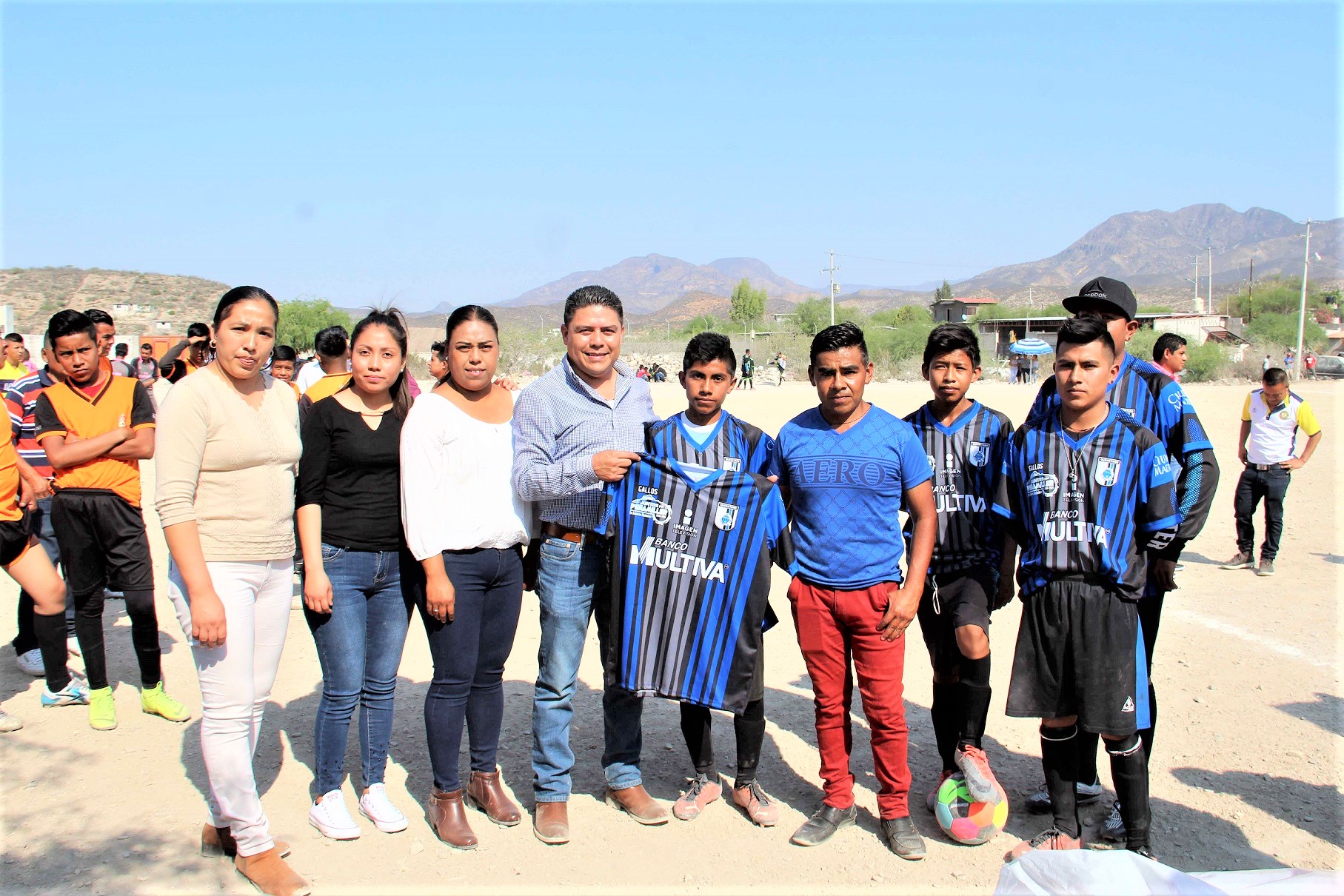 Inaugura Alcalde de Peñamiller la liga Municipal de Fútbol