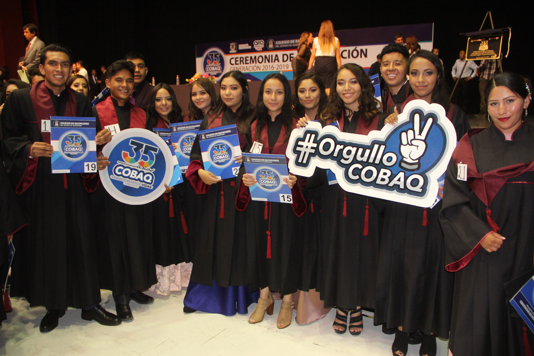 Estudiantes del COBAQ concluyen semestre escolar,