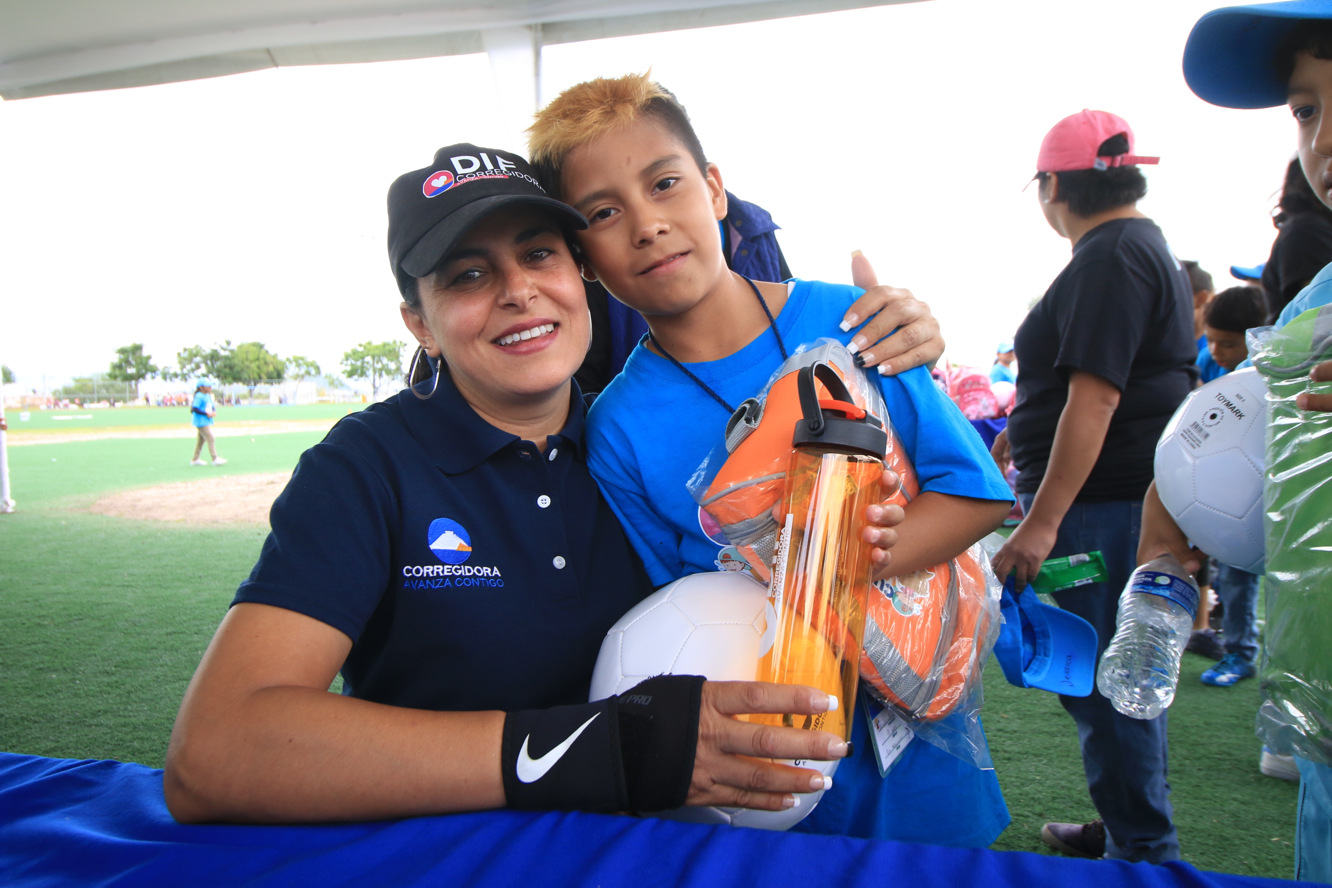 Karina Antuñano clausura curso de verano del DIF Corregidora.