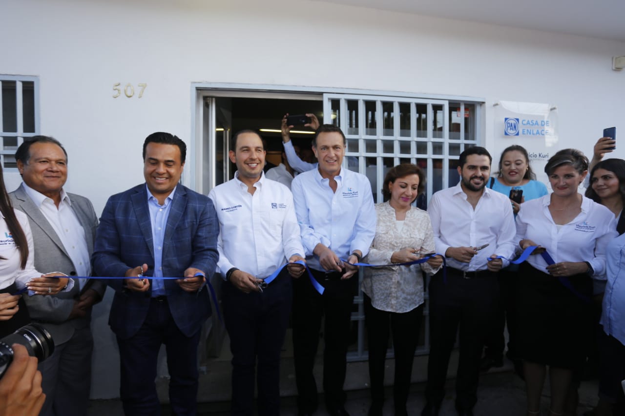 El Senador Mauricio Kuri inaugura la primera de 4 casas de enlace