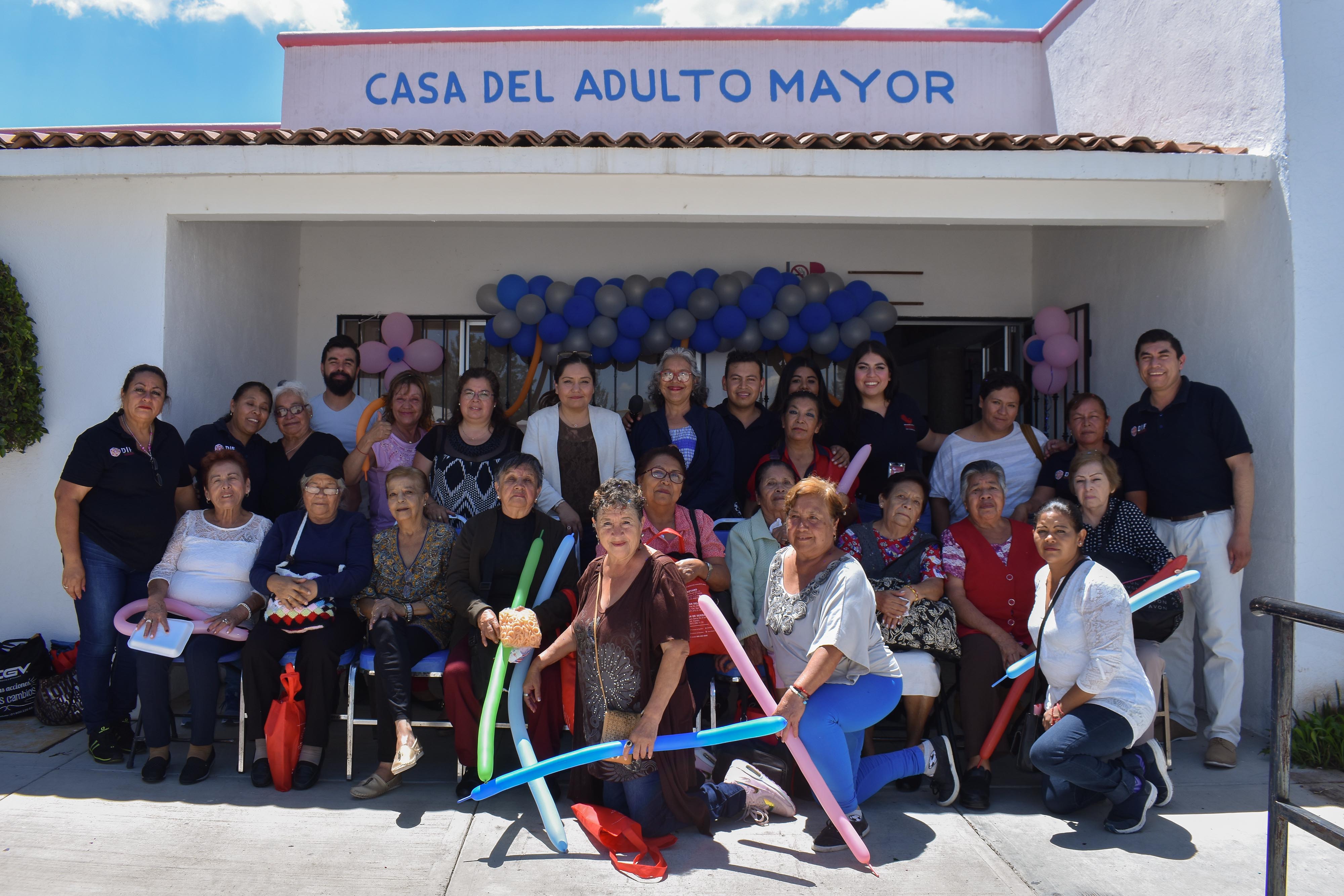 El DIF de El Marqués realiza Cine-Debate con Adultos Mayores.