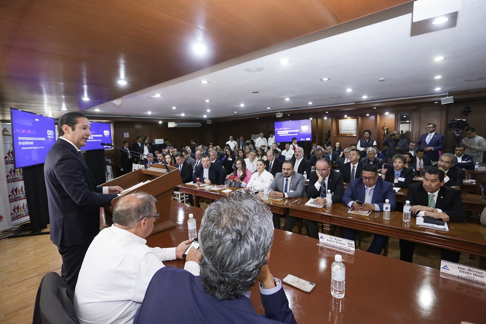 El Gobernador Pancho Domínguez busca acuerdo nacional para pacificar al país y retomar el crecimiento económico