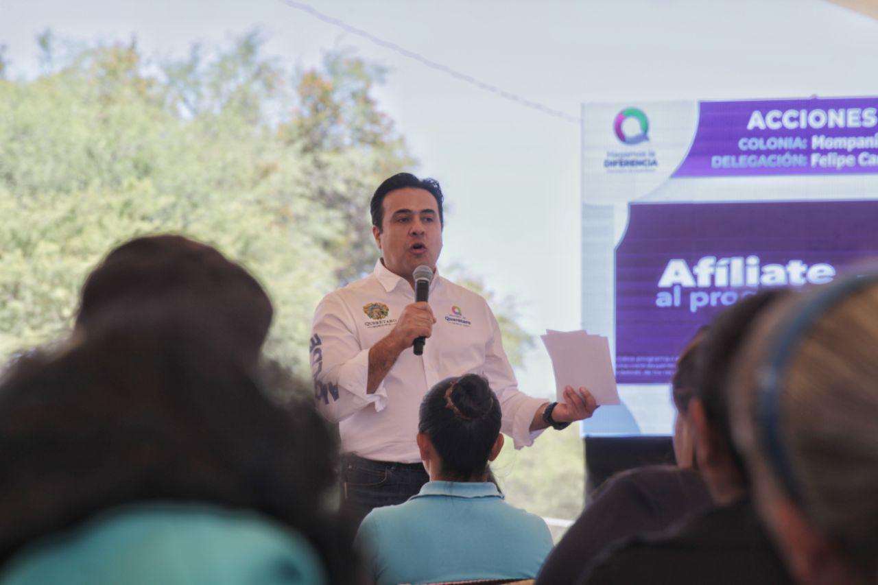 El Alcalde Luis Nava supervisa reconstrucción del camino Mompaní-San Isidro el Alto.