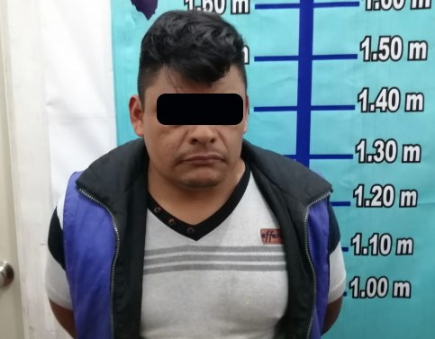 La Policía Municipal de Pedro Escobedo detiene a "El Chuky"; presunto narcomenudista en Ajuchitlancito.