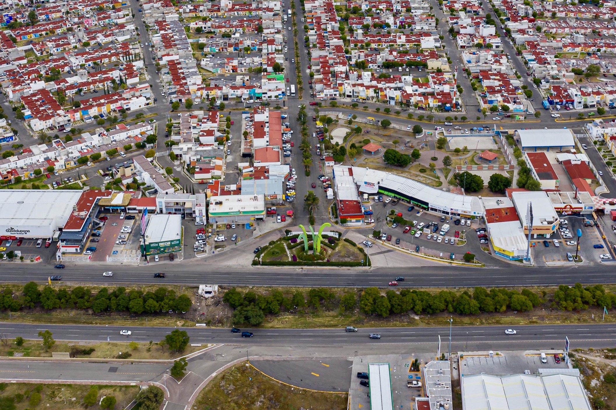 Construirán paso peatonal elevado en el Anillo Vial Fray Junípero Serra, en El Marqués