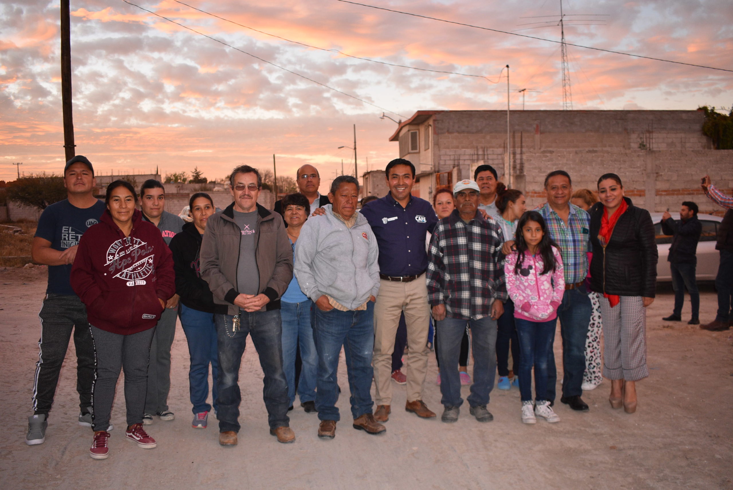 Amarildo Bárcenas entrega obra de urbanización en El Chamizal.