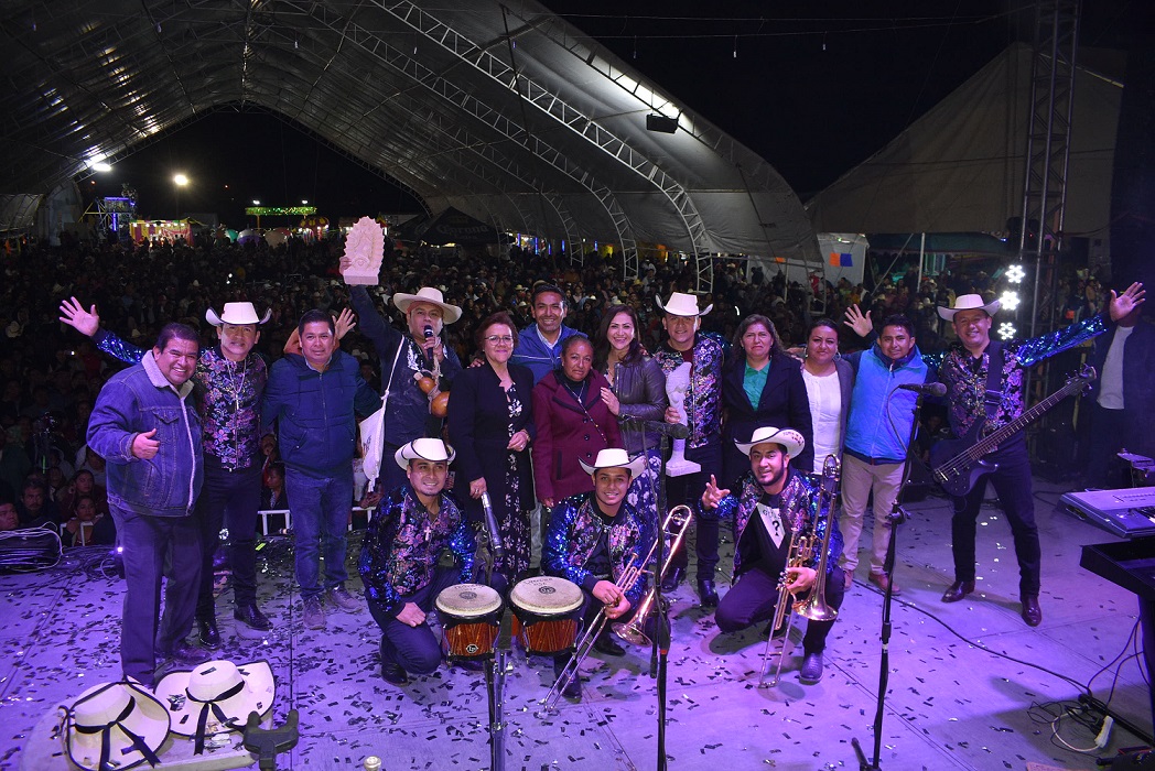 Amarildo Bárcenas clausura la "Feria de la Cantera, Escolásticas 2020".