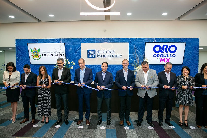 El Gobernador Pnacho Domínguez inaugura el Centro de operaciones de Seguros Monterrey