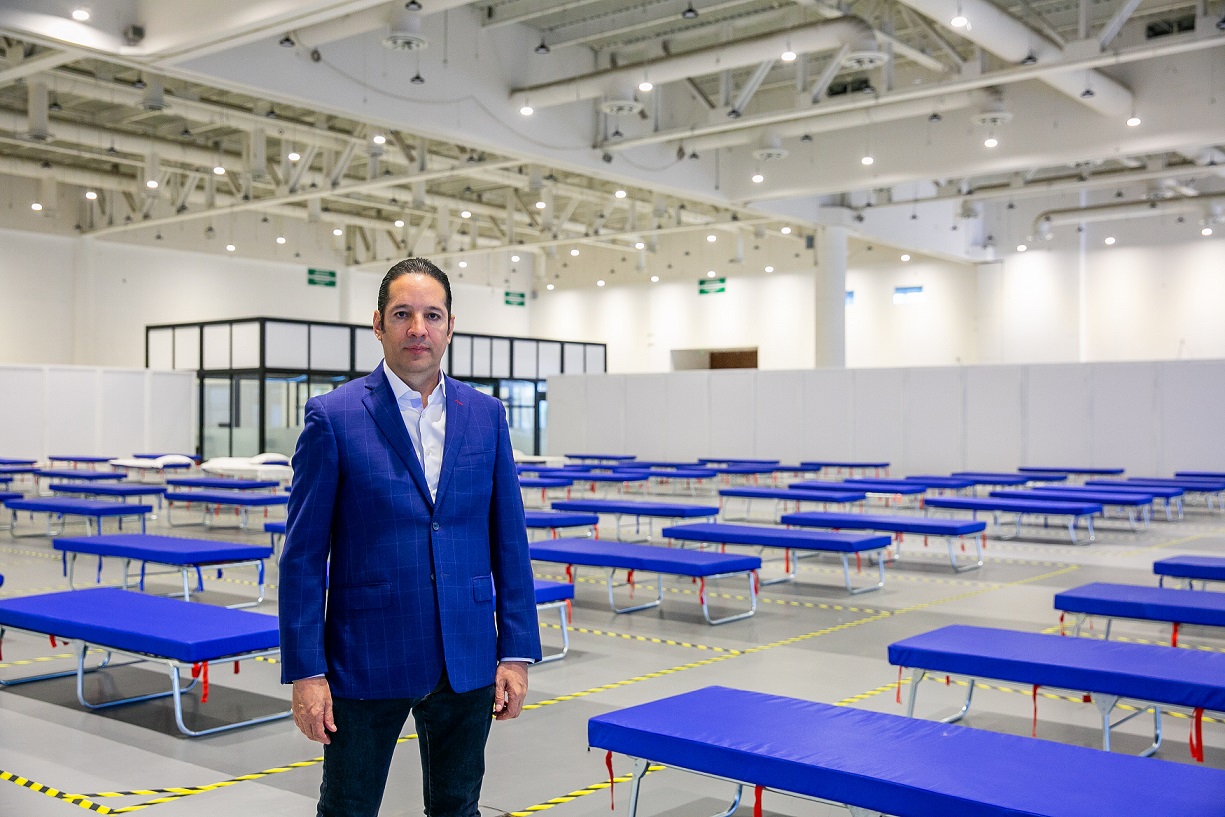 El Gobernador Francisco Domínguez supervisa Unidad Médica y de aislamiento COVID-19 en Centro de Congresos.