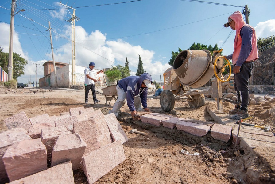 Culminan obras de urbanización en San Isidro Miranda por 12.5 mdp