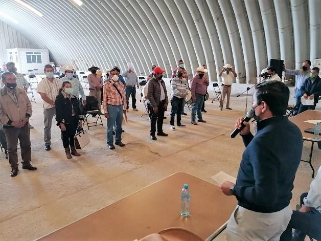 Amarildo Bárcenas toma protesta a nueva unión de organizaciones campesinas