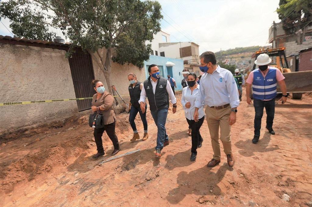 Luis Nava supervisa obras de urbanización en San Pedrito Peñuelas II.