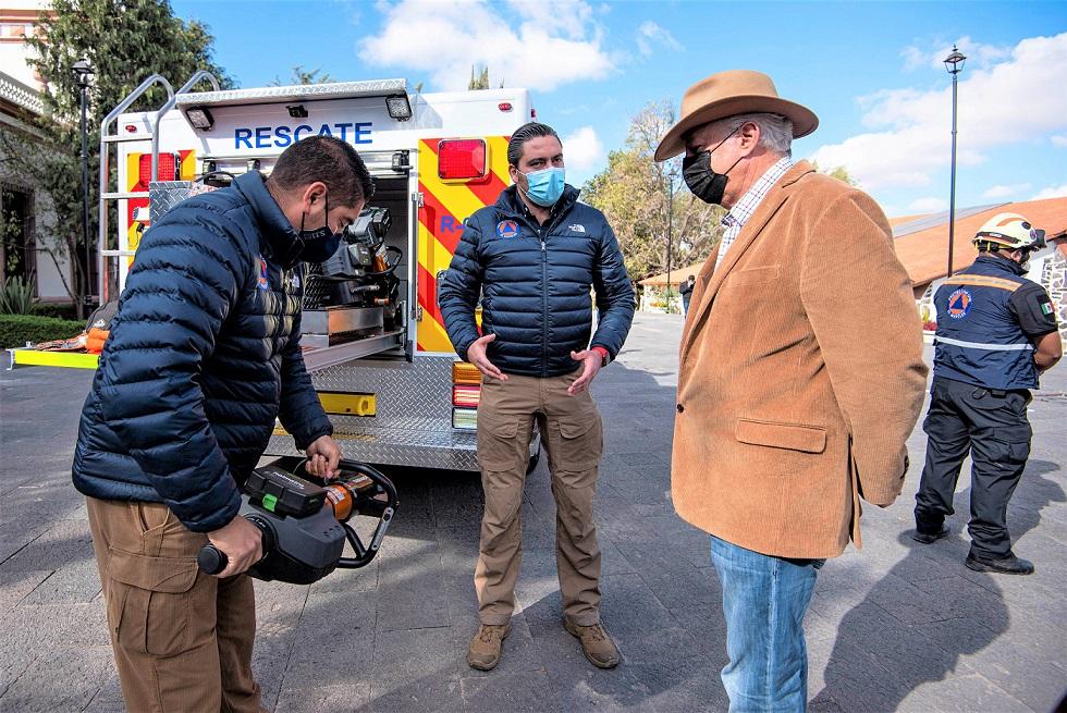 Adquiere El Marqués nueva unidad de Rescate Especializado para atender accidentes viales.