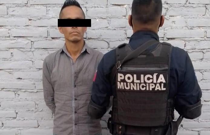 Aseguran a "El Lillo" por robo de Vehículo en Pedro Escobedo.