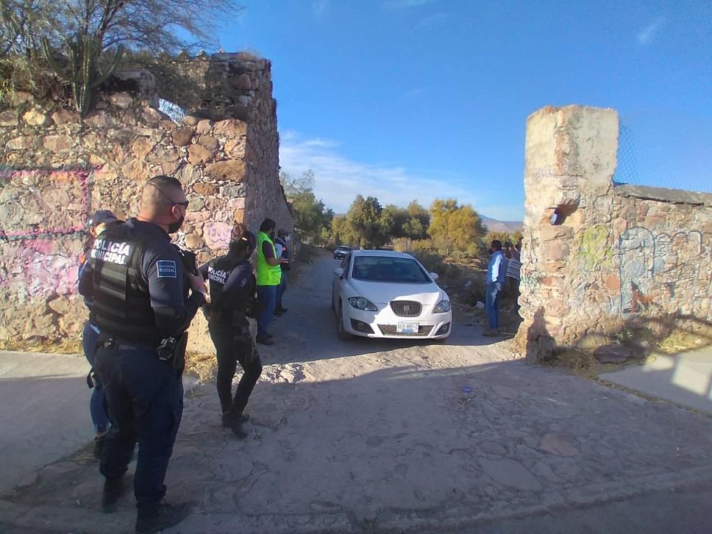 Unidad AntiCOVID dispersa a mil personas que participaban en carreras de caballos en El Marqués.