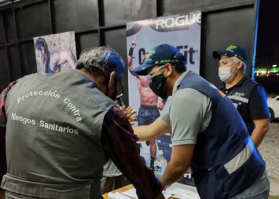 Dispersan en Querétaro 200 eventos por incumplir las medidas sanitarias ante COVID-19.