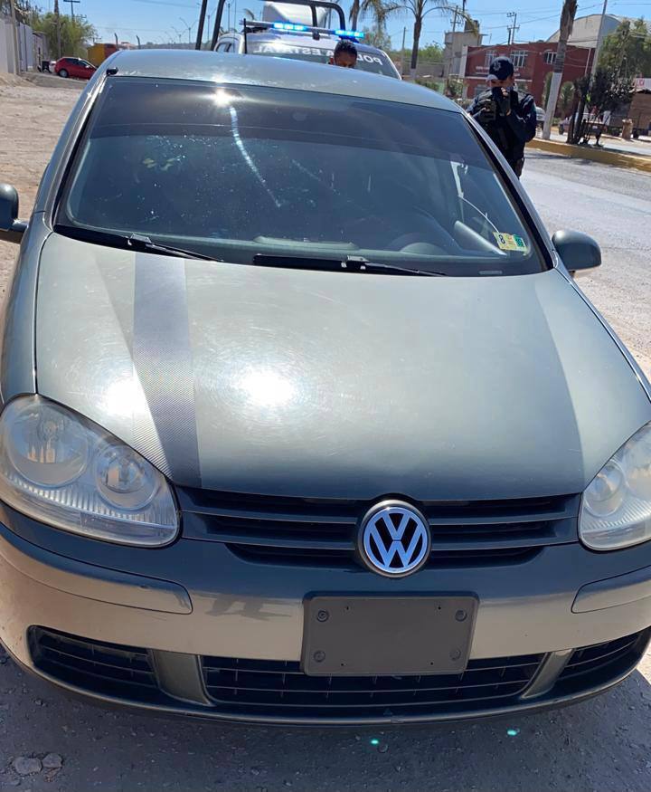 Suspenden a director de Seguridad de Colón, por conducir auto sin placas, armado y con bebidas embriagantes. Foto: @merida7776