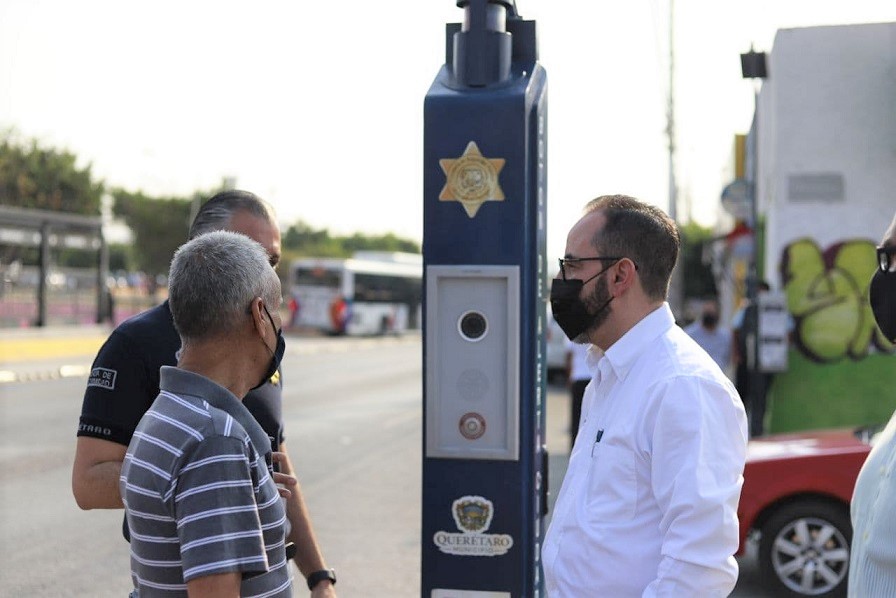 Miguel Parrodi supervisa funcionamiento de botones de alerta ciudadana