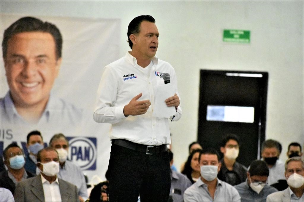 Mauricio Kuri presentó sus propuestas a Cámaras empresariales, Colegios y Asociaciones de profesionistas de Querétaro.