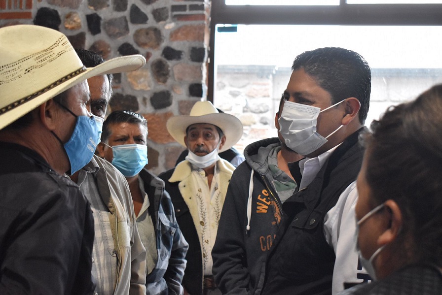 Miguel Martínez propone crear la ruta de la Barbacoa y el Pulque en Cadereyta