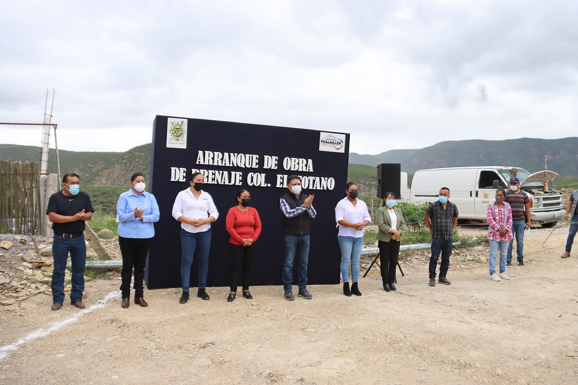 Inician obras de urbanización en la Colonia El Sótano, Peñamiller