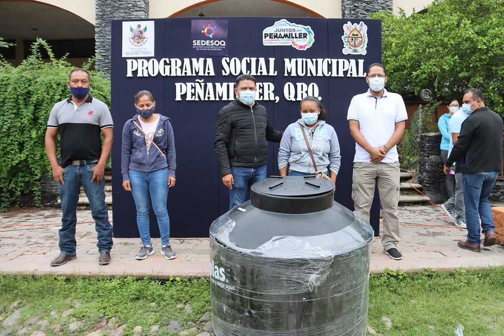 El Alcade de Peñamiller indicó que la entrega de de tinacos y calentadores solares es una gestión ente la SEDESOQ