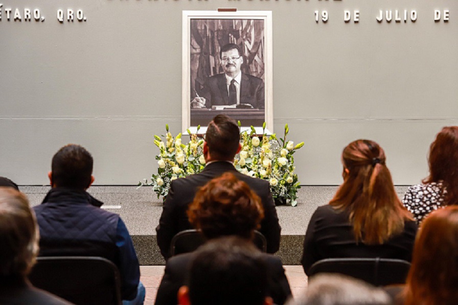 Realizan Homenaje Póstumo a Andrés Garrido del Toral