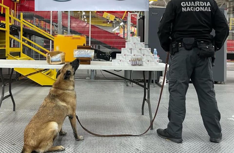 Aseguran en Aeropuerto de Querétaro 1,500 pastillas de fentanilo ocultas en maquina tortillera