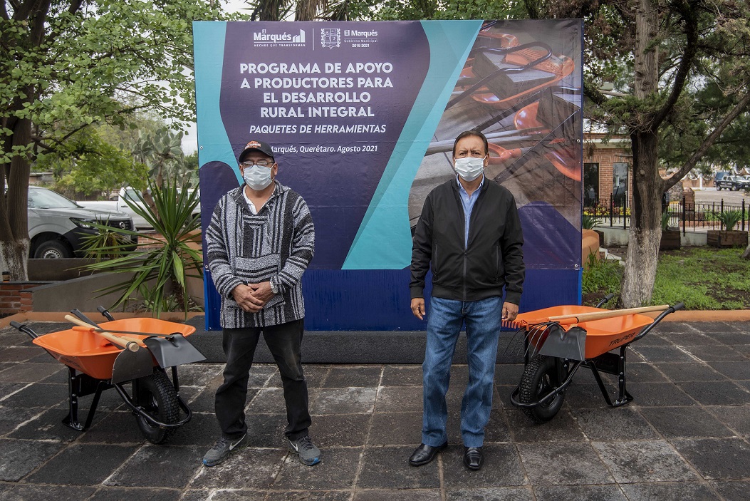 El Marqués entrega herramientas a productores agrícolas y ganaderos