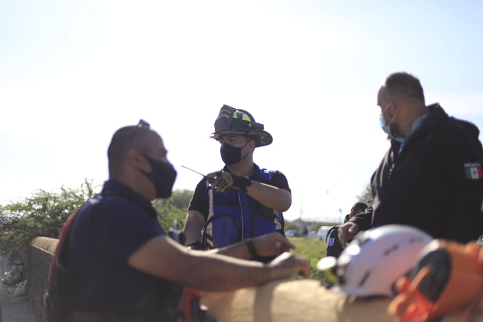 Hallan cuerpo de persona arrastrada por la corriente de agua en Candiles, Corregidora (2)