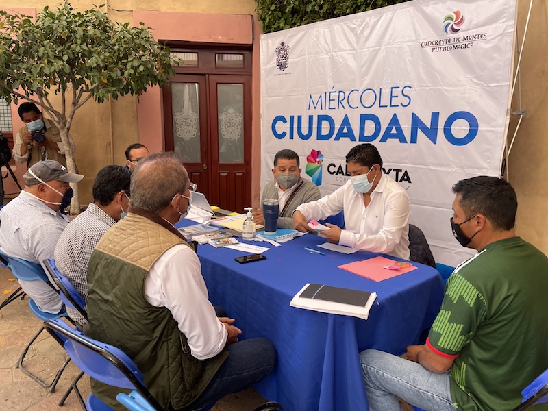 Atienden a más de 100 ciudadanos en Miércoles Ciudadano en Cadereyta.