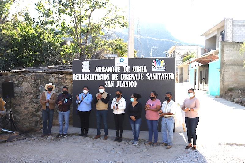 Arranca obra para rehabilitar drenaje sanitario en San Juanico Peñamiller.