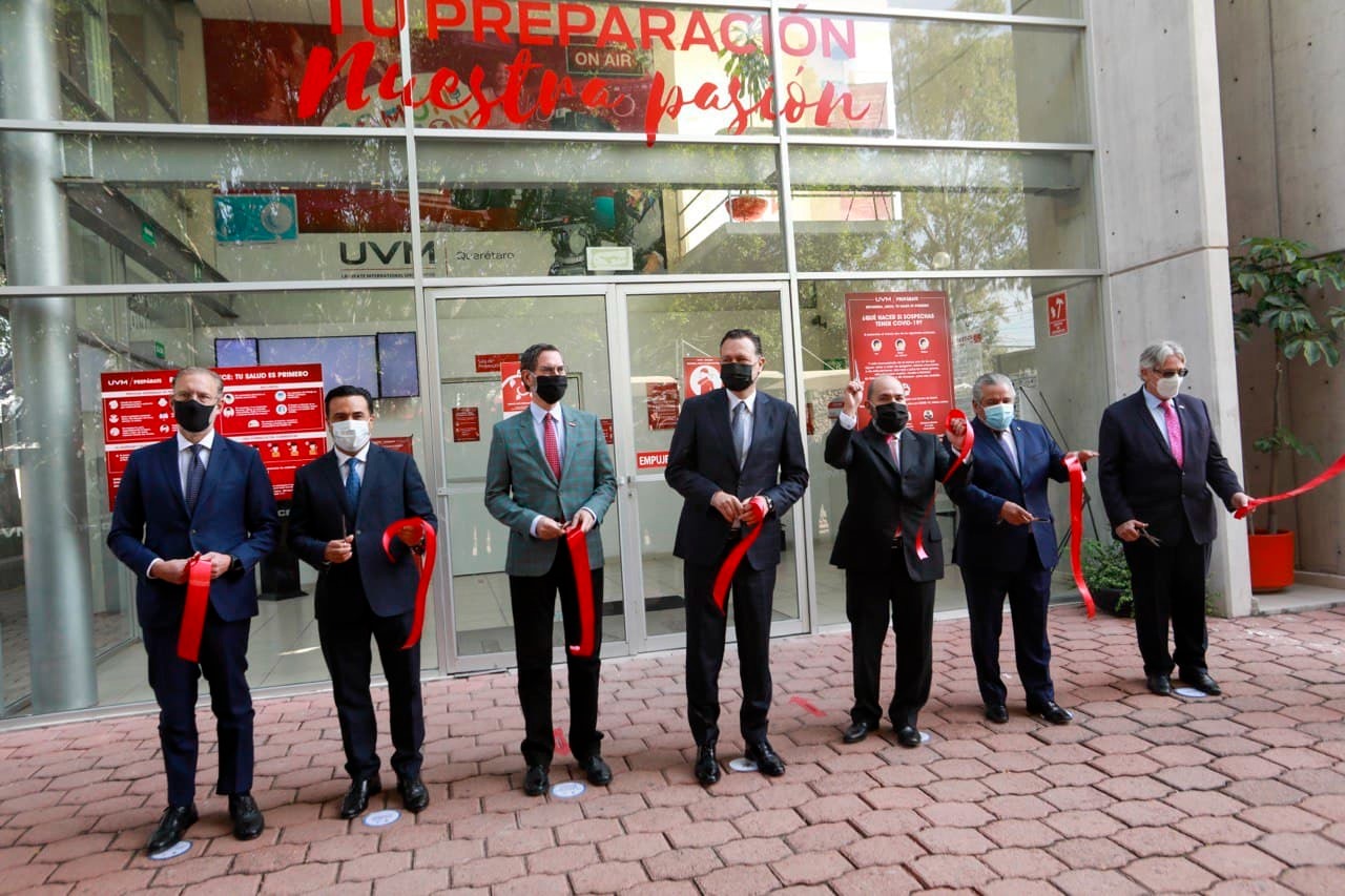 Luis Nava participa en la inauguración del Centro de Investigación, Innovación y Desarrollo Tecnológico de la UVM Campus Querétaro.