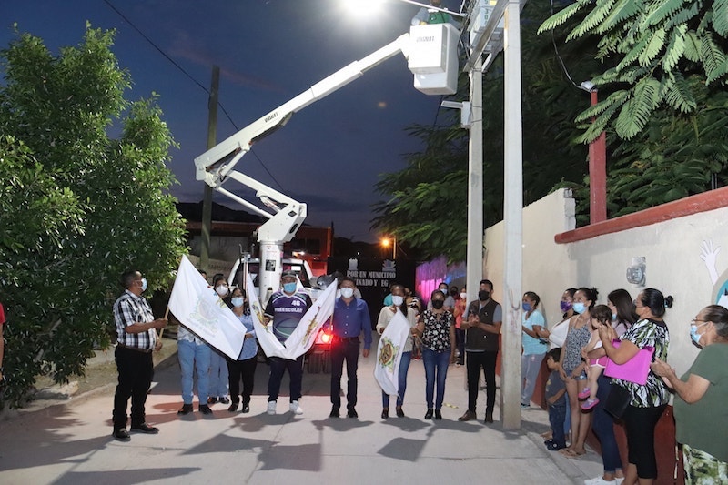 Arranca el programa para mejorar alumbrado público y seguridad en Peñamiller