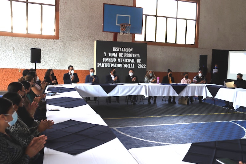 Toma protesta el Consejo Municipal de Participación Social de la Educación en Peñamiller