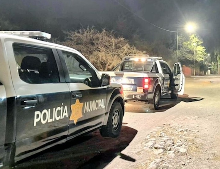 Dejan cuerpo presuntamente embolsado en Loma IX en Querétaro Capital.