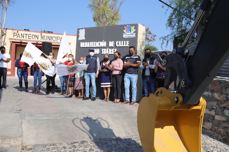 En Peñamiller inicia la urbanización de la calle Pino Suárez.