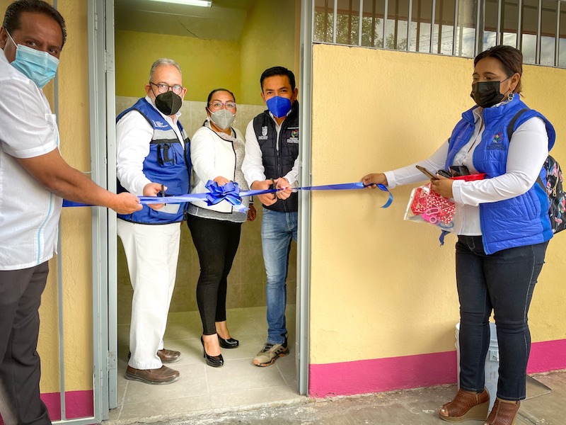 Supervisan obras educativas por 4 mdp en Pedro Escobedo.