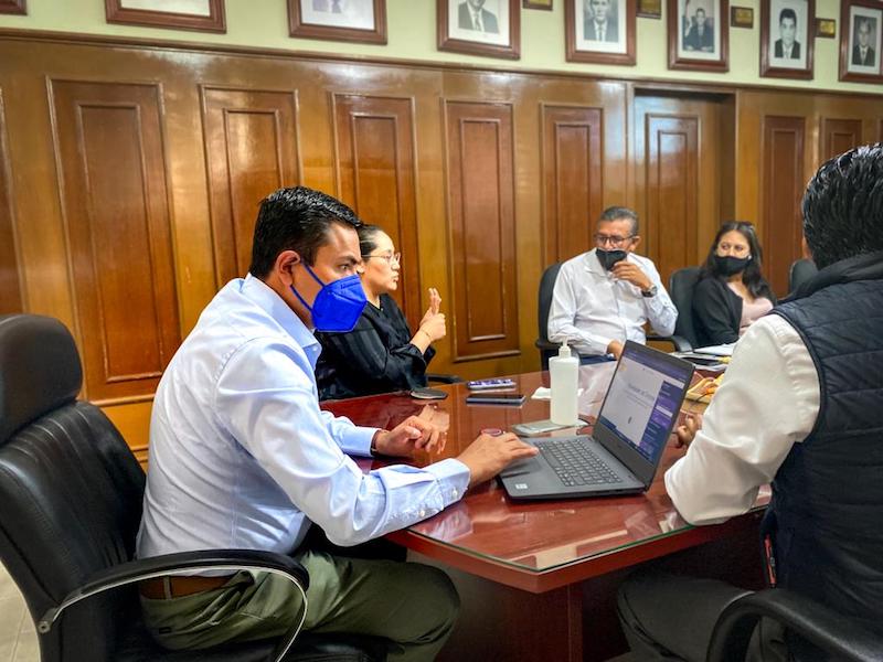 En Pedro Escobedo buscan registrar a estudiantes al programa Contigo Tabletas para Estudiar Más.