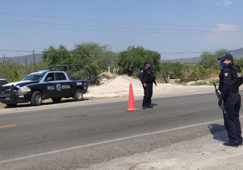 Policía Estatal de Querétaro refuerza seguridad en límites con San Luis Potosí.