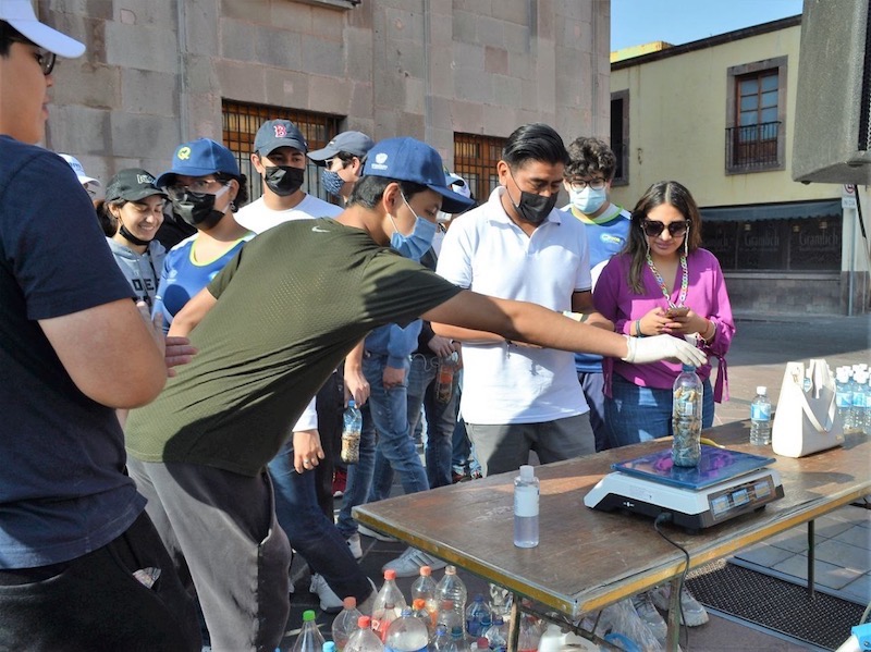 Recolectan en Querétaro más de 16 mil colillas de cigarros en una hora