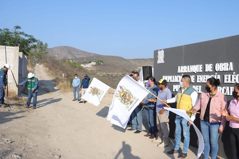 Inicia ampliación de red eléctrica en Puerto del Ahorcado en Peñamiller