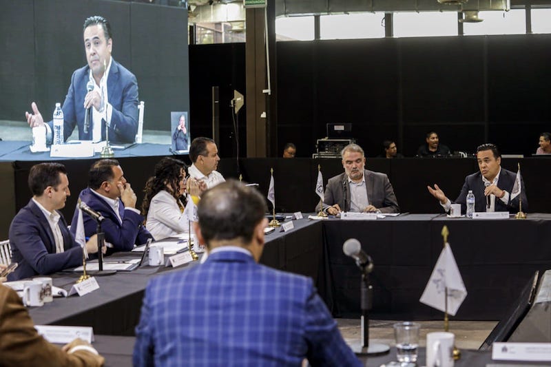 Luis Nava participa en el encuentro de Ciudades Capitales de México 2022