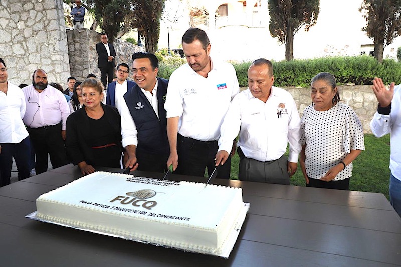 Anuncia Luis Nava inicio de proyecto de estacionamiento para el Mercado de La Cruz.