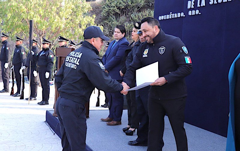 Entregan 185 estímulos económicos a Policías de Querétaro por 3.2 mdp