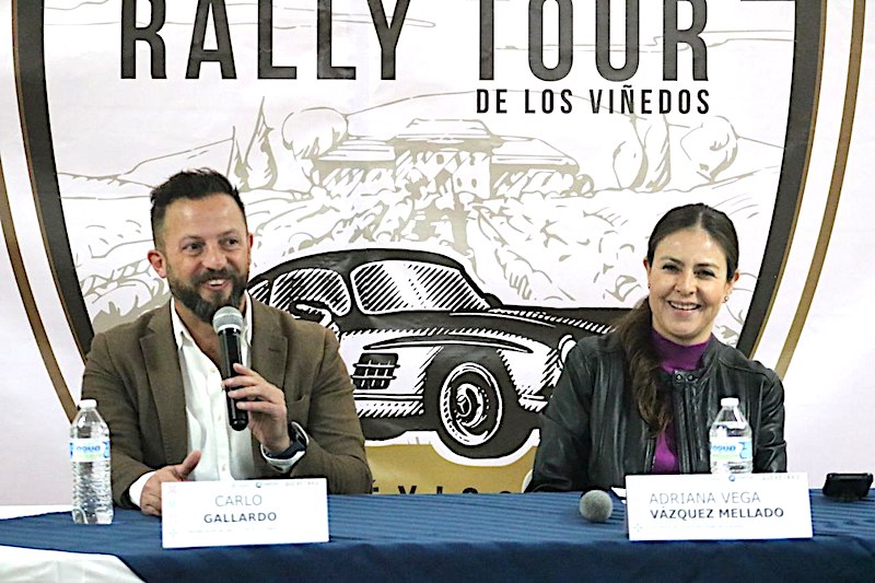 Promueven Viñedos de Querétaro con Rally de autos clásicos.